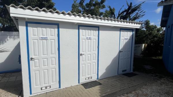 Kas Di Bami A-186 Op Seru Coral Resort - Ruim Appartement Met Groot Zwembad En Tropische Tuin Виллемстад Экстерьер фото